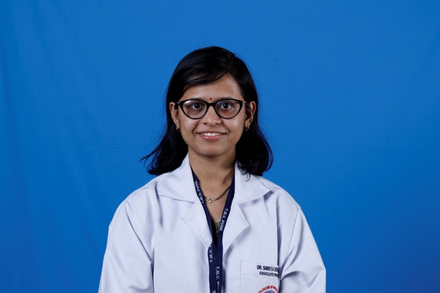 Dr Shreya Deshak (PT)
